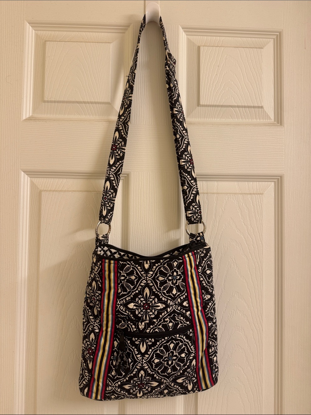 Vera Bradley Crossbody in retired Barcelona pattern